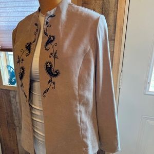 WOMENS LADIES SIZE 18 LIGHT TAN FAUX SEUDE JACKET  BY STUDIO I